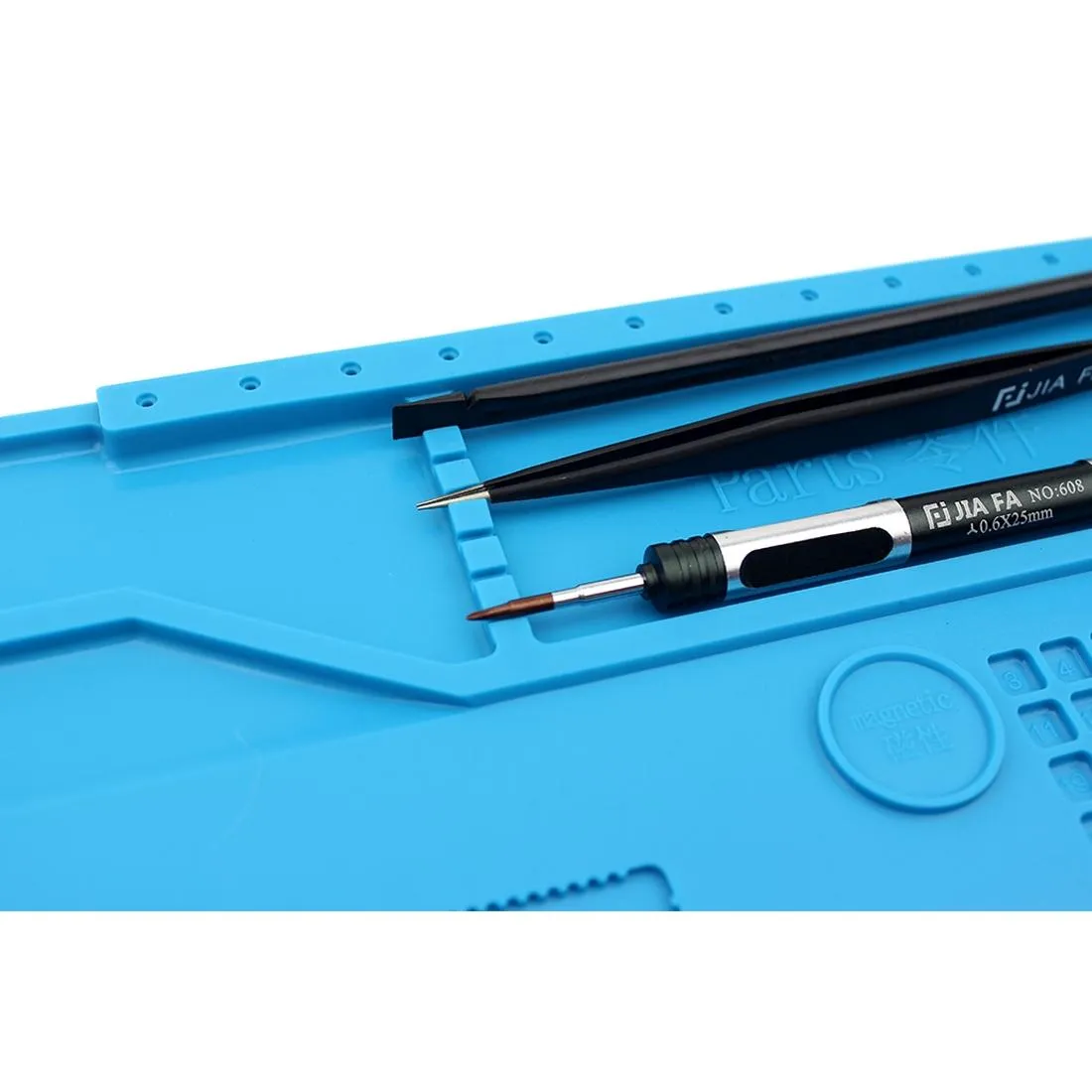150 Heat Resistant Maintenance Platform with Silicone Mat and Screws